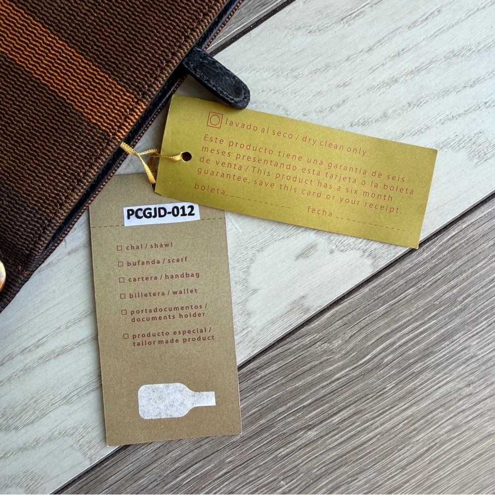 Kuskaya Small Striped Pouch - Picture 4 of 6